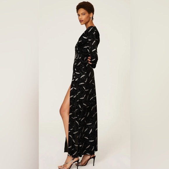 Carina Velvet Gown - Elegant Black and White Patterned Dress - Picture 4 of 14